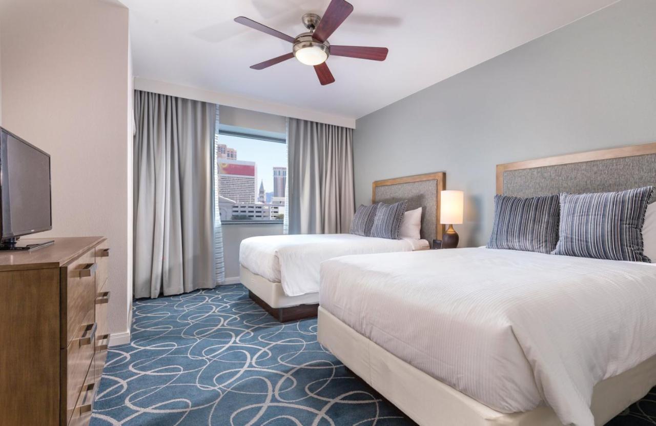 Beautiful In Desert Blue 2bd Deluxe Near The Strip Holiday home *