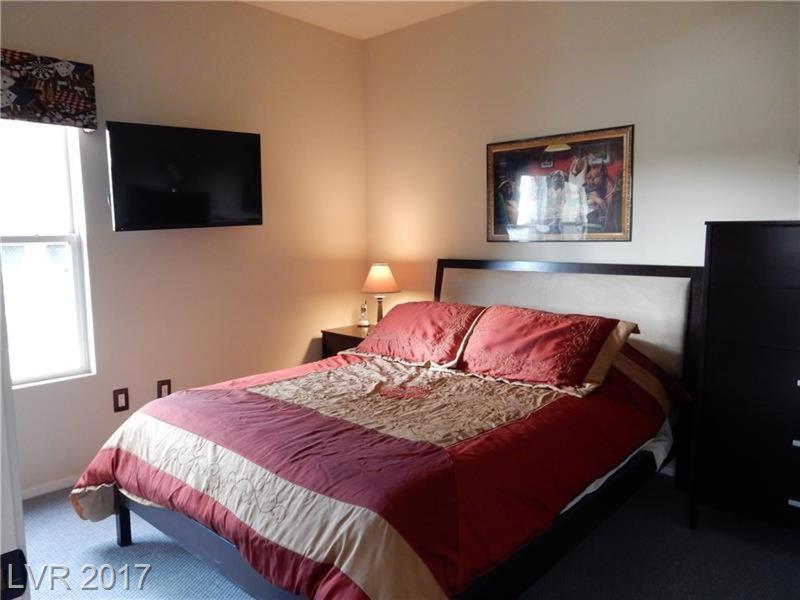 Homestay Southwest Retreat - Stylish With Queen Bed, Fast Wi-fi & More! *