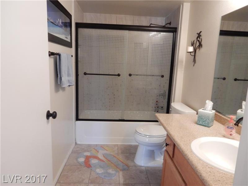 Southwest Retreat - Stylish With Queen Bed, Fast Wi-fi & More!