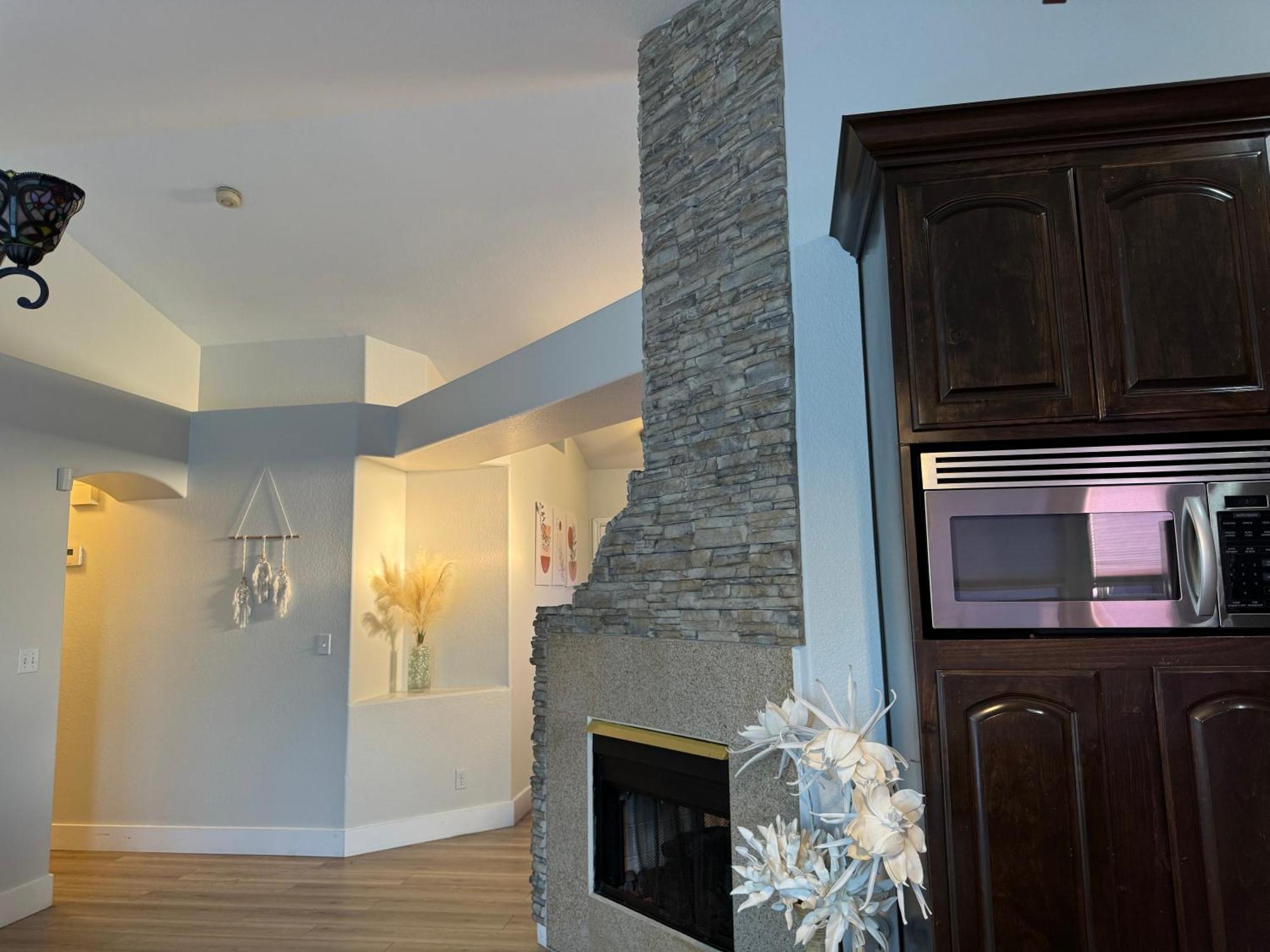 Boho Haus - Three Bedrooms House In Vegas *
