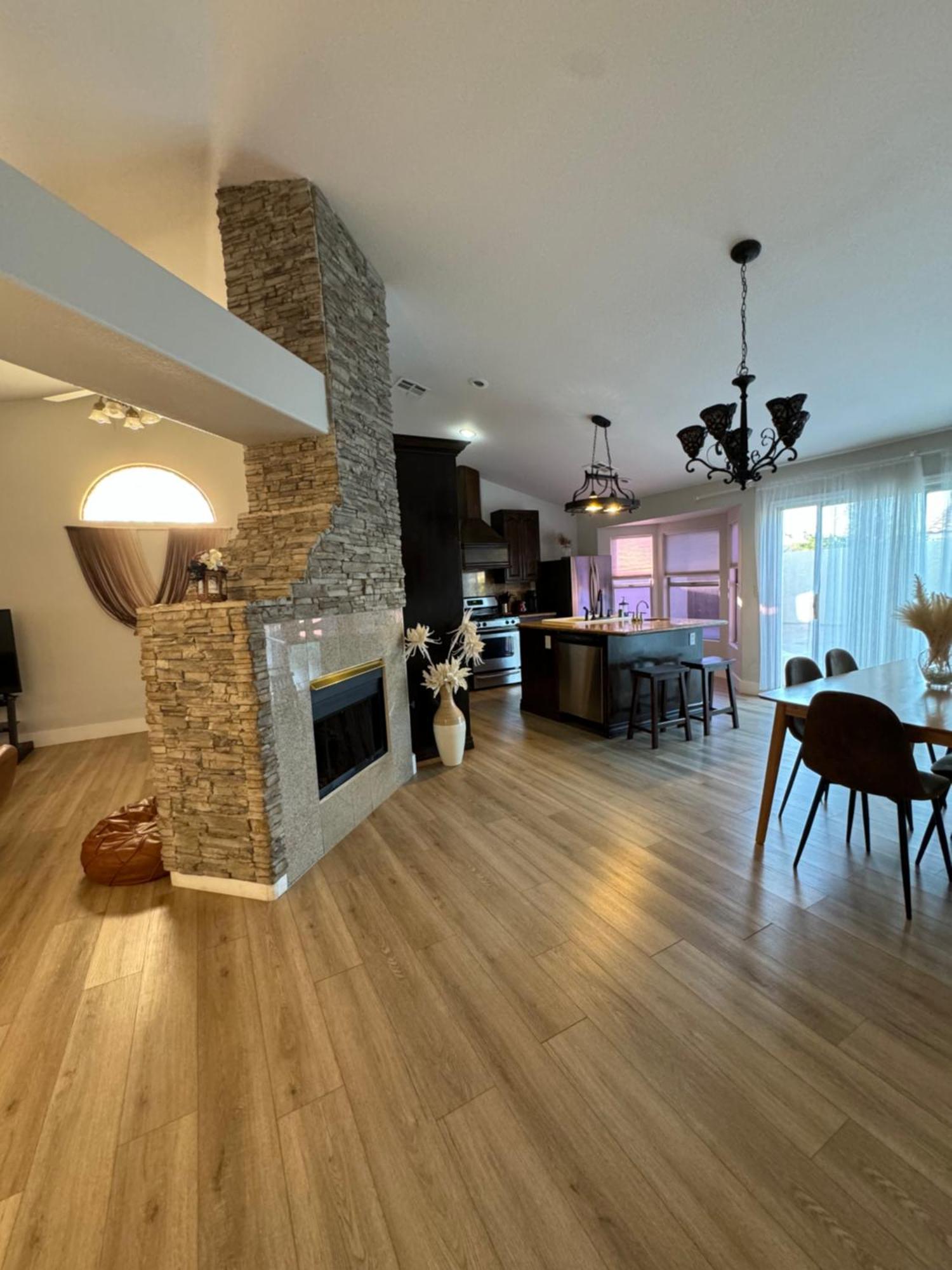 Boho Haus - Three Bedrooms House In Vegas * Las Vegas
