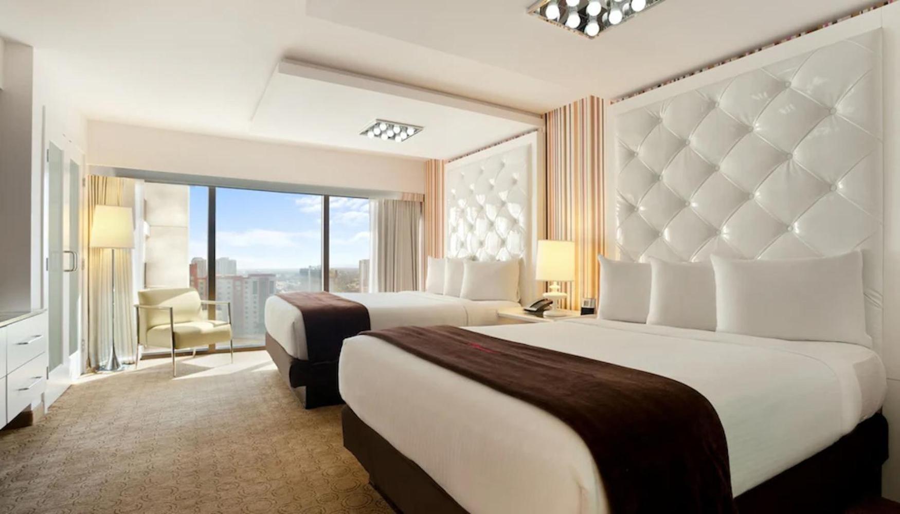 Hotel Flamingo Vegas & Casino By Suiteness 3*