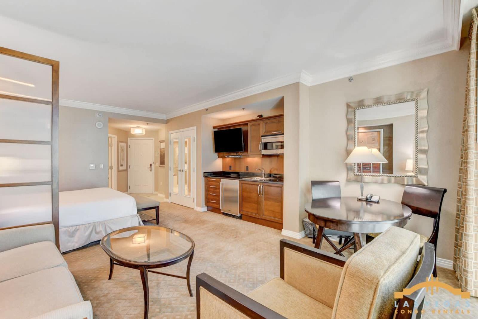 Mgm Signature-22-711 Strip View Jacuzzi *