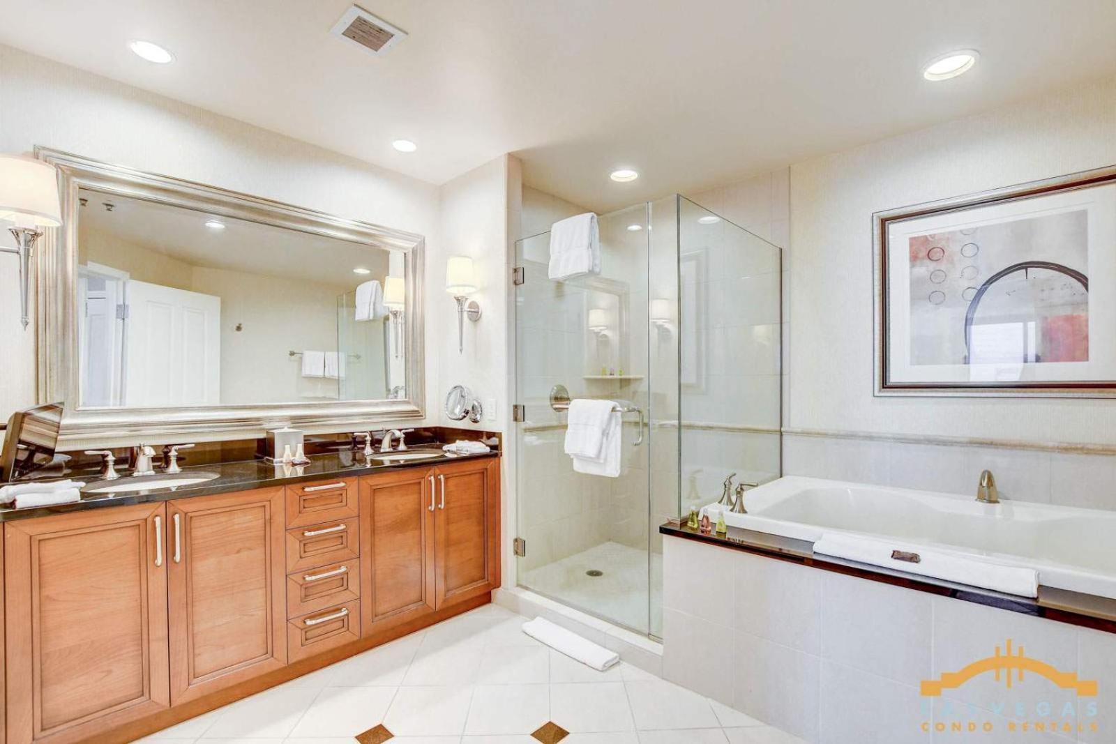 Mgm Signature-22-711 Strip View Jacuzzi Holiday home *