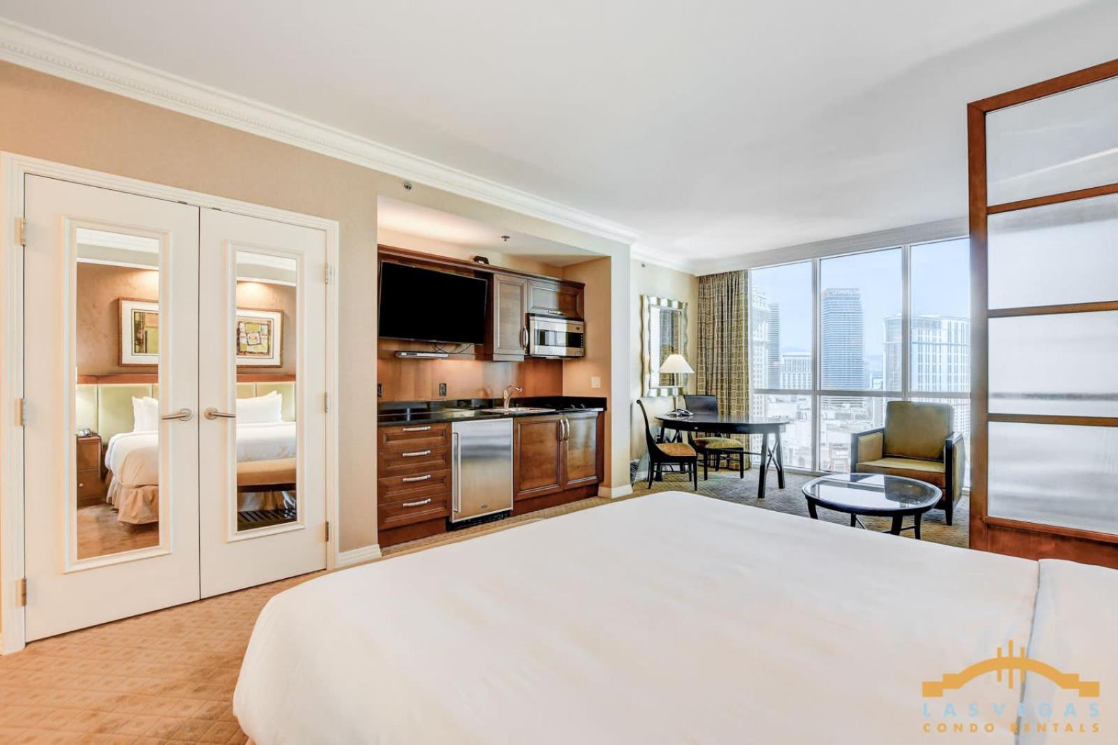 Mgm Signature-22-711 Strip View Jacuzzi *