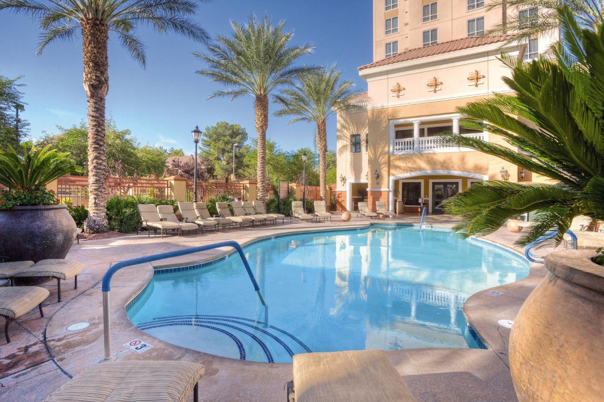 Club Wyndham Grand Desert 3*