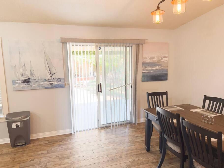 Holiday home New!! Enjoy Fruits Of Your Labours Staying At 601 Grape Dr- View 3d
