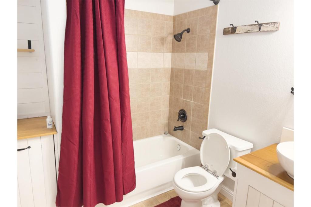 Holiday home New!! Enjoy Fruits Of Your Labours Staying At 601 Grape Dr- View 3d *