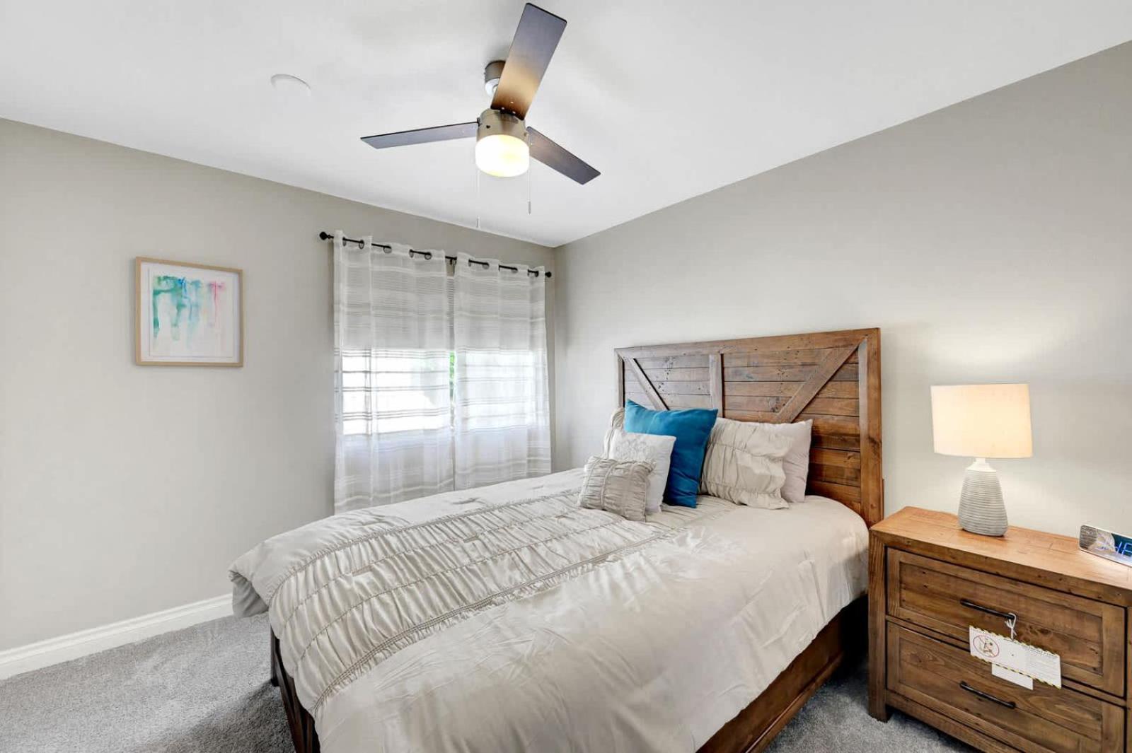 Bright Fun Spacious With Pool Las Vegas