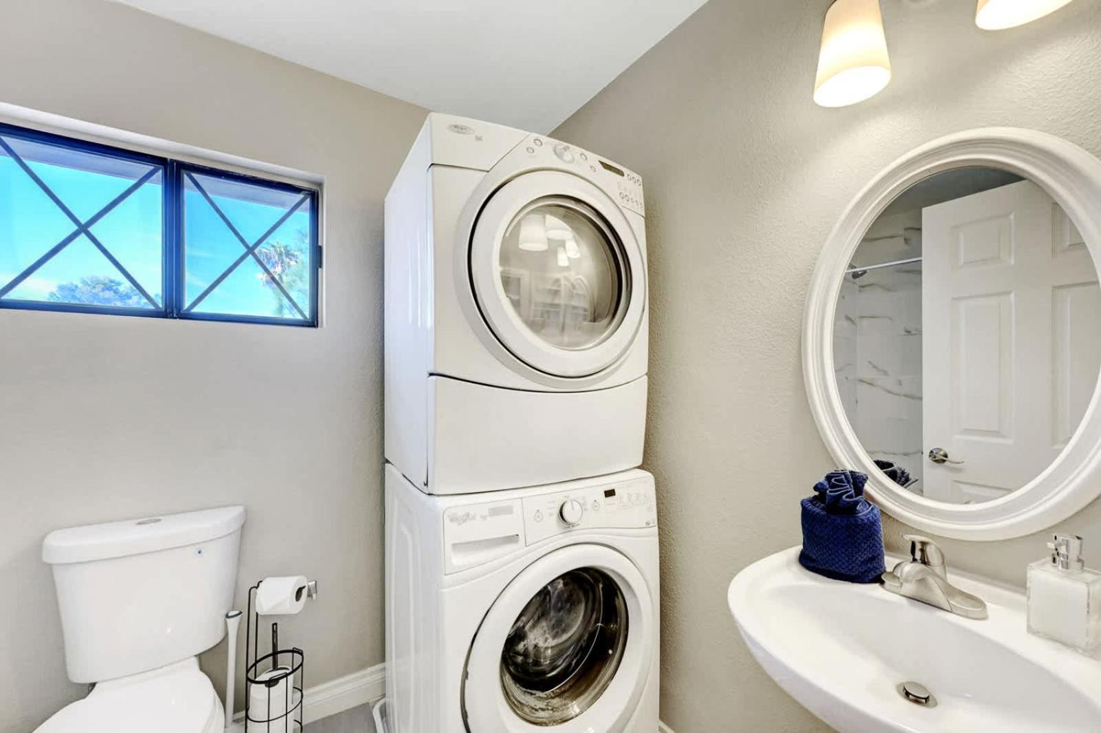 Bright Fun Spacious With Pool *