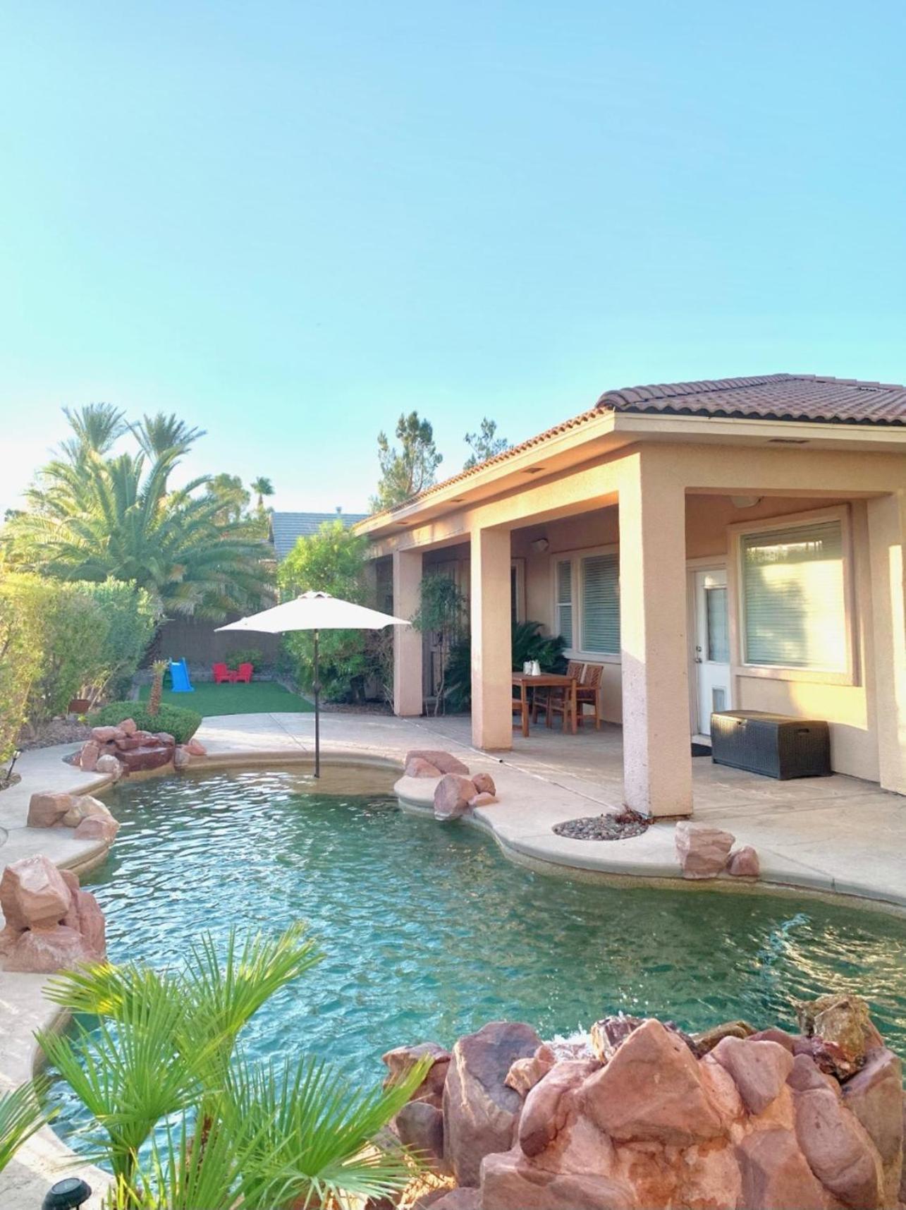 4Bedroom, Pool Single Story Luxury Las Vegas Home Holiday home Las Vegas