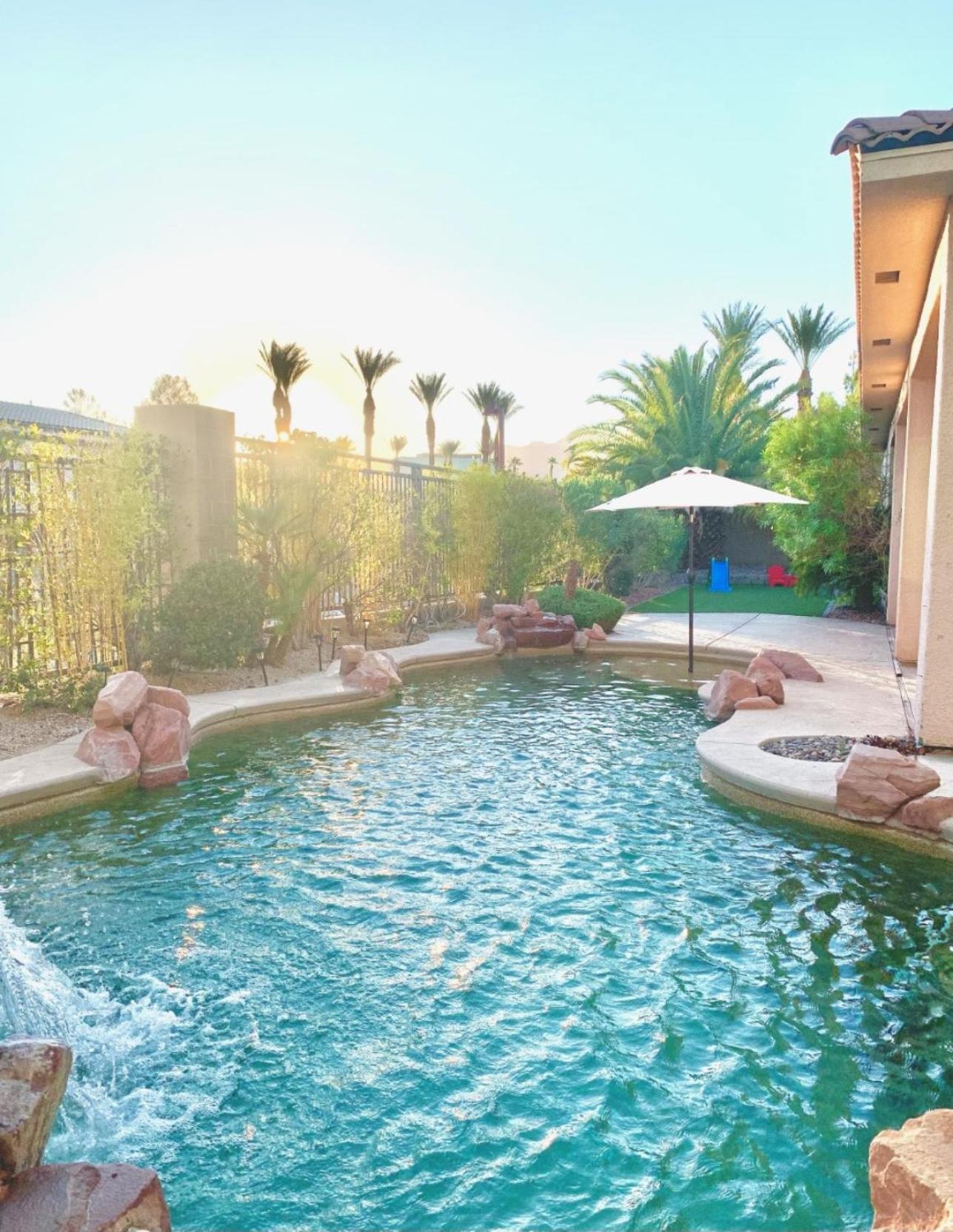 Holiday home 4Bedroom, Pool Single Story Luxury Las Vegas Home Las Vegas