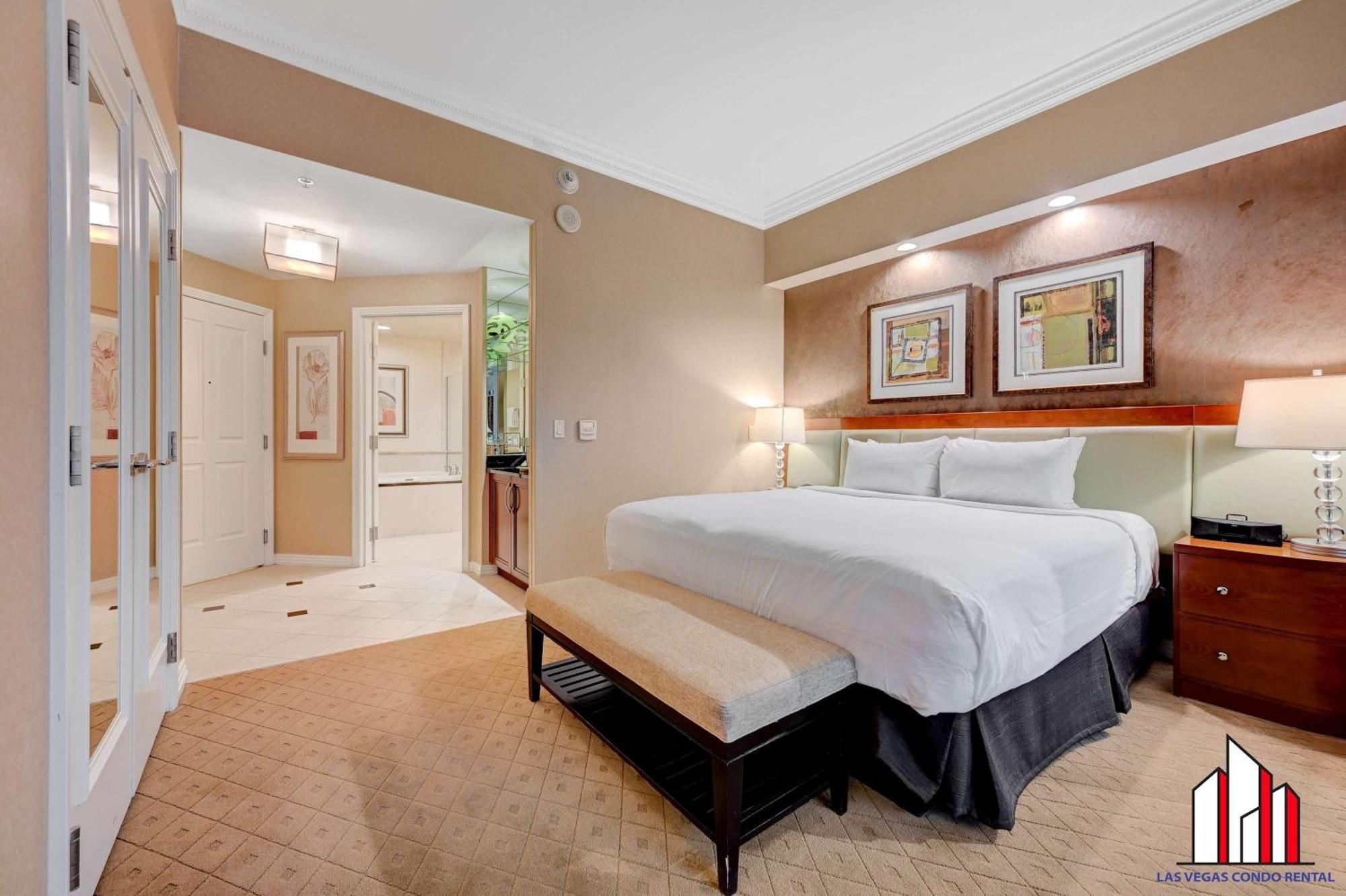 Signature 2br3ba F1 View Balcony Ste 17-801 And 03 Holiday home Las Vegas