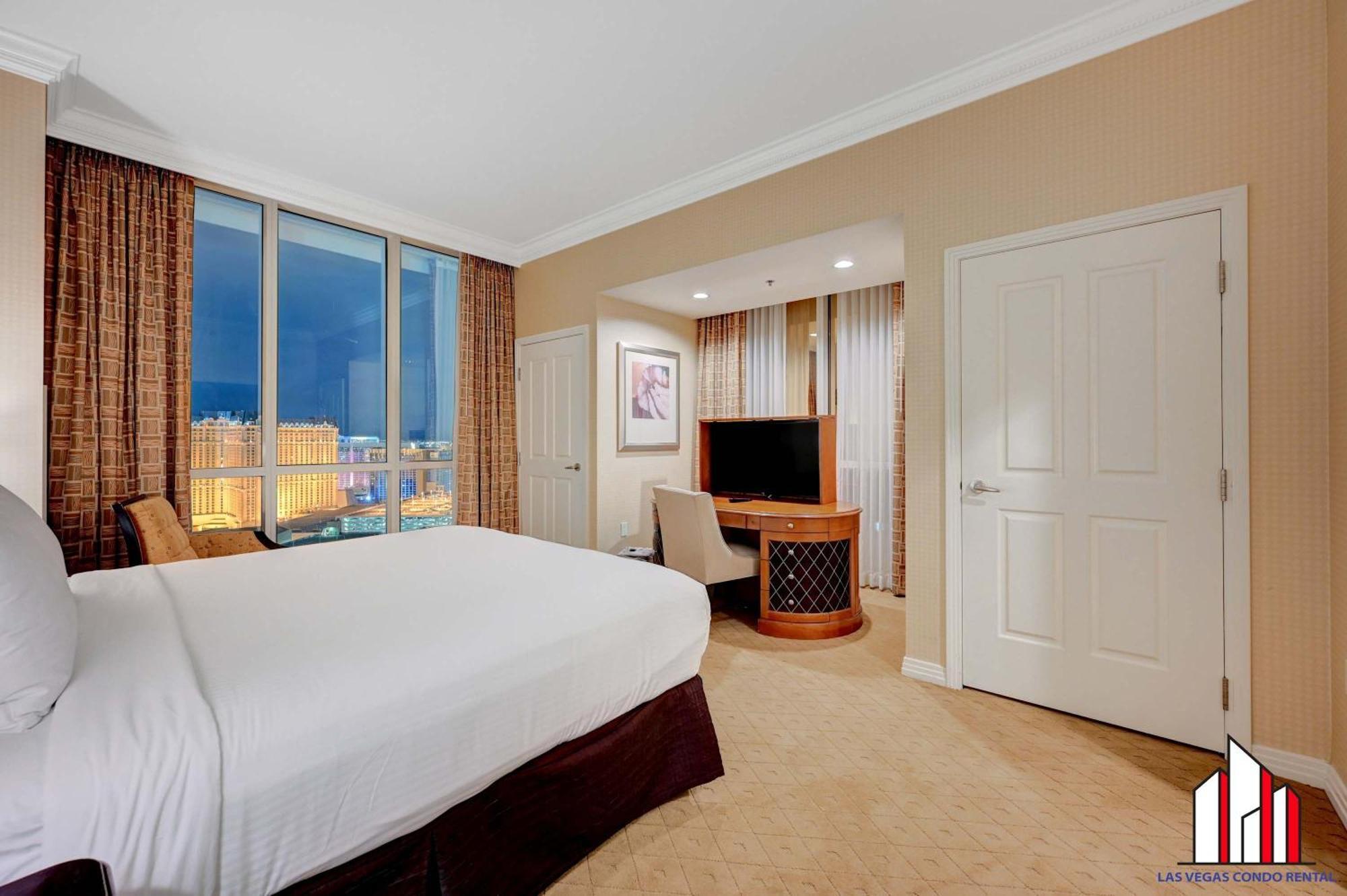 Signature 2br3ba F1 View Balcony Ste 17-801 And 03