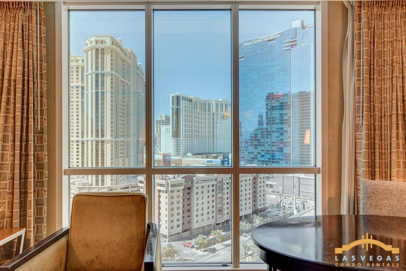 Mgm Signature-14-619 Strip View Jacuzzi