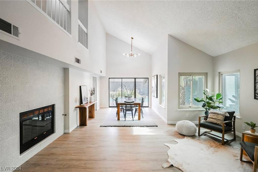 4br Model W Pool And Pool Table In Henderson Las Vegas