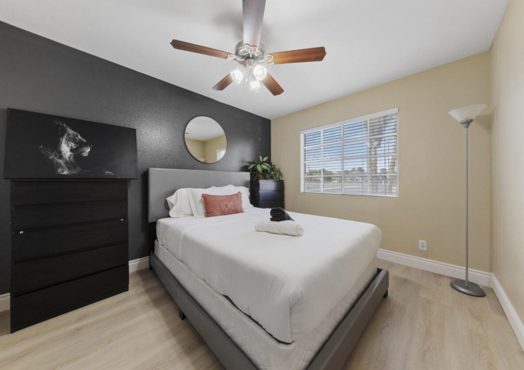 Holiday home Zen - A Home Away From Home And In Heart Of Las Vegas *
