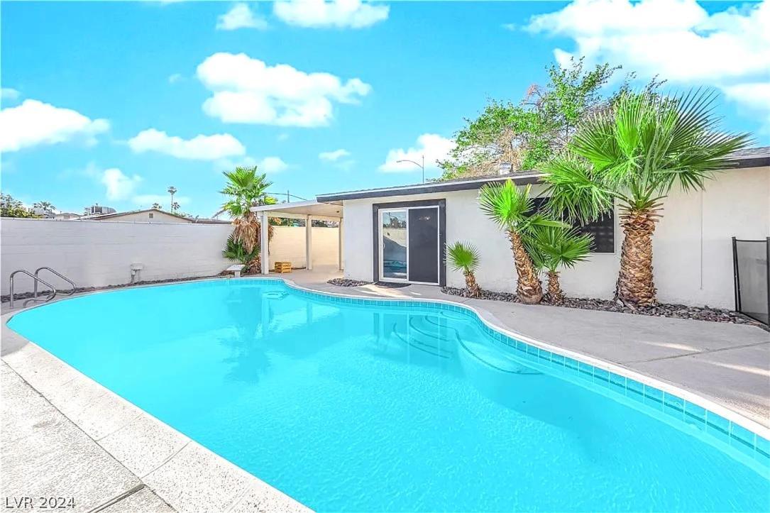 Holiday home Getaway W Pool In Vegas 10 Mins To Strip Las Vegas