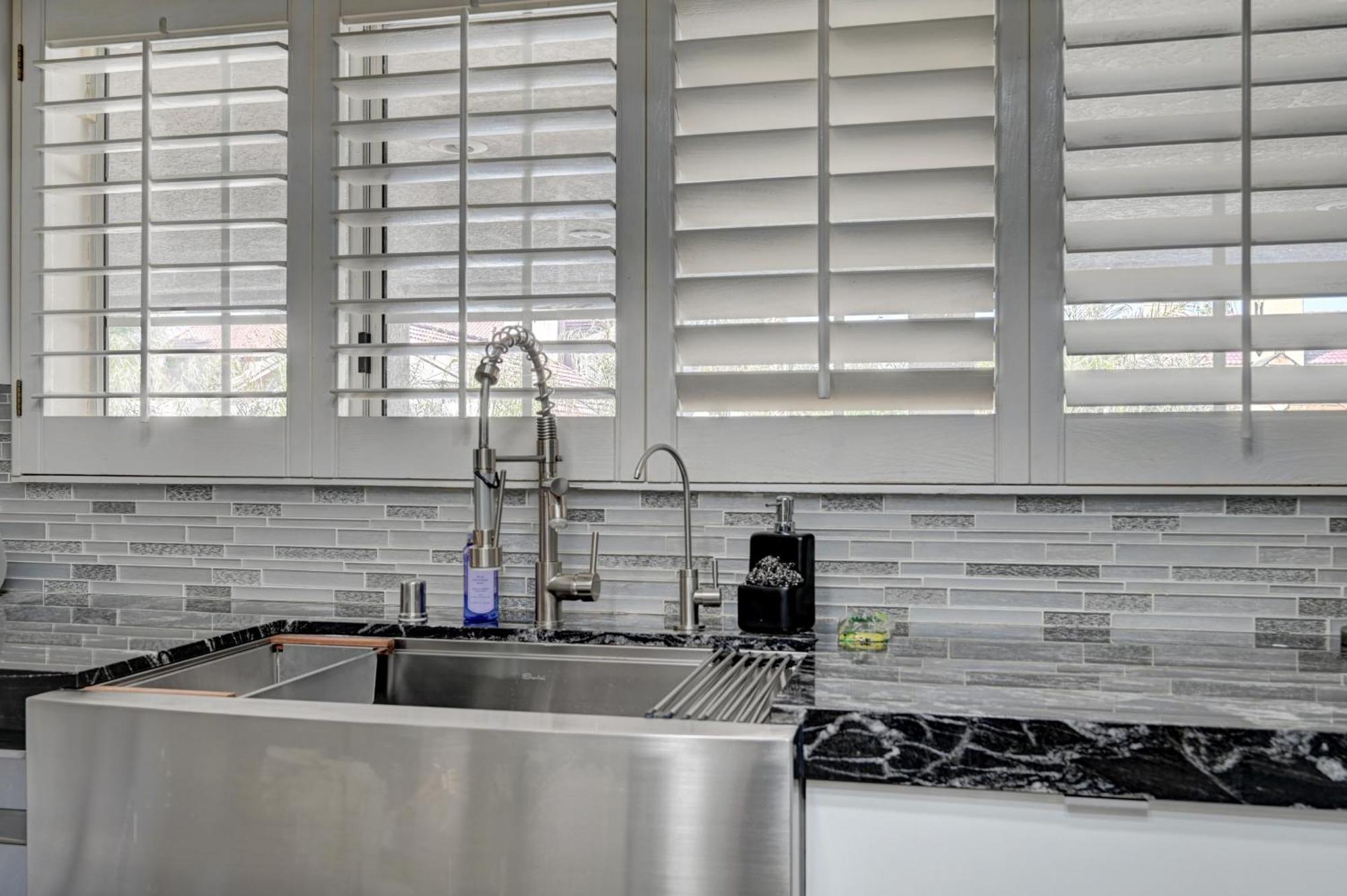 Plush Vegas Retreat 5 Min From Strip Las Vegas
