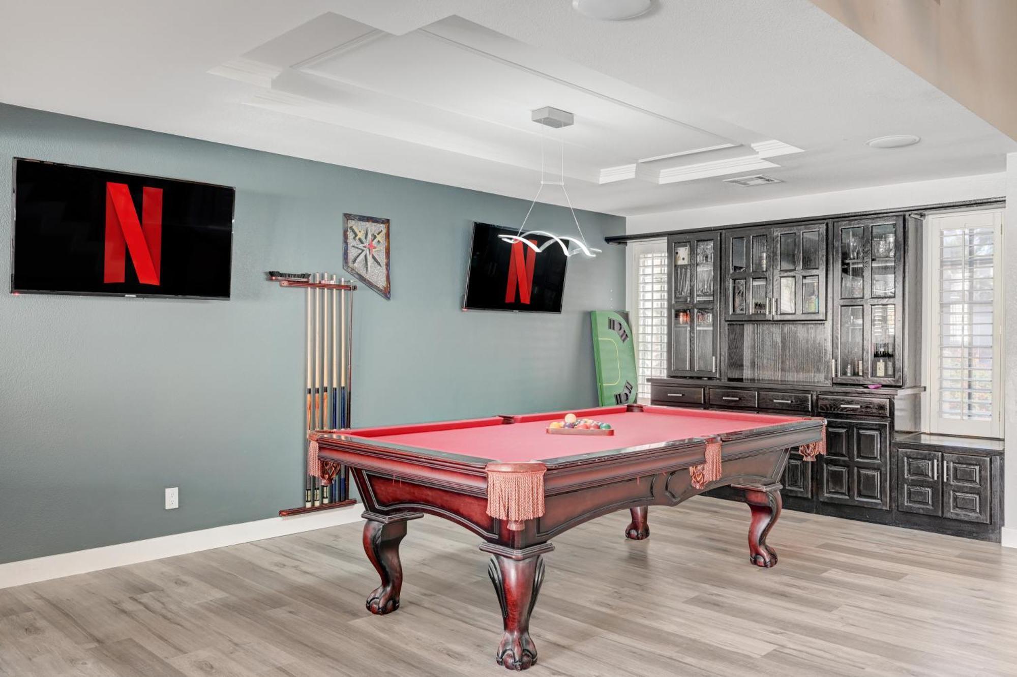 Villa Plush Vegas Retreat 5 Min From Strip Las Vegas