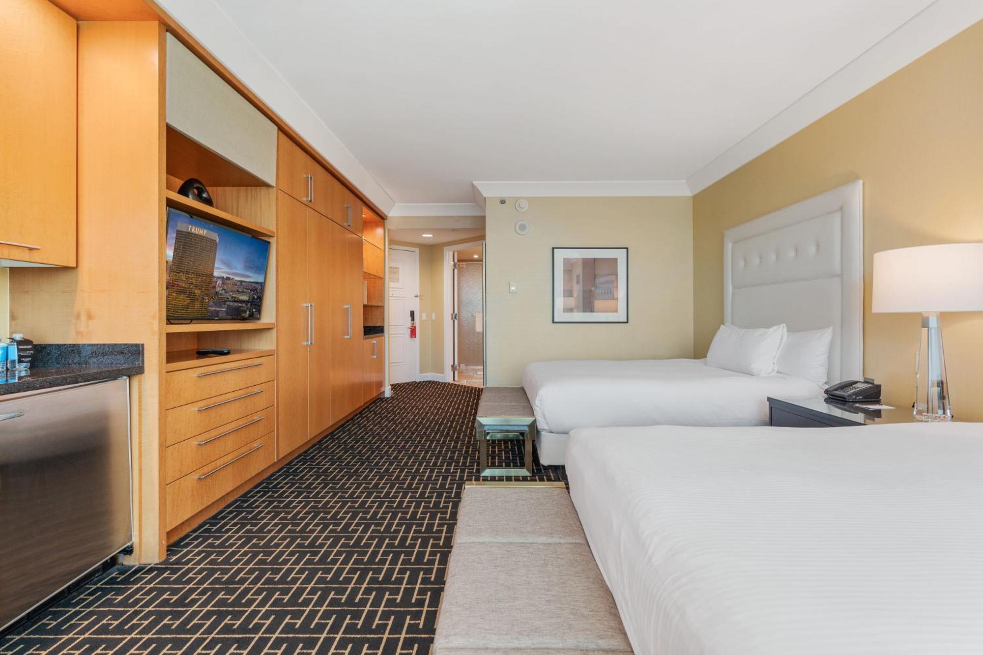 Trump 56th Floor - Sphere And Strip View - No Fees *