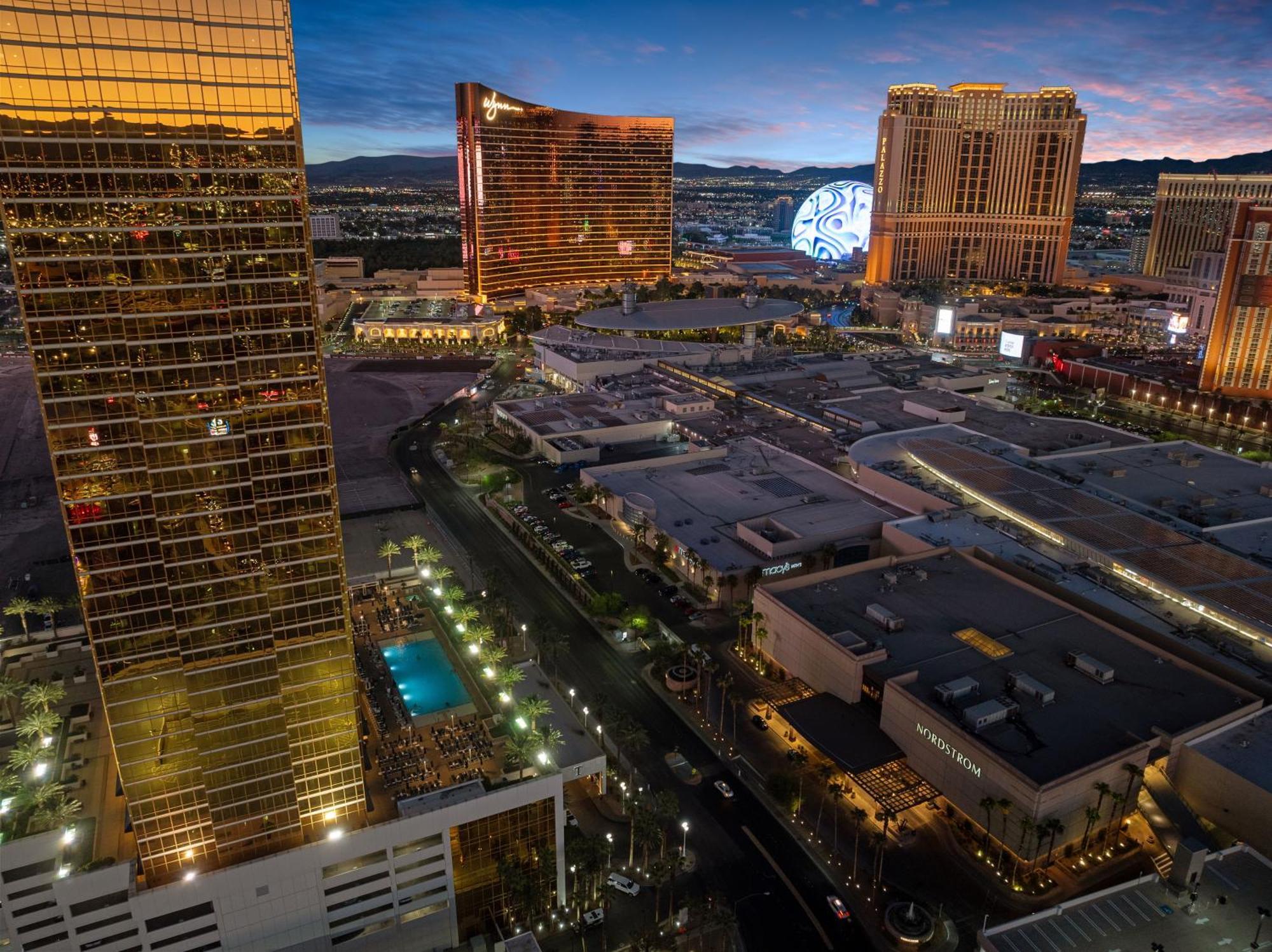 Trump 56th Floor - Sphere And Strip View - No Fees Aparthotel *