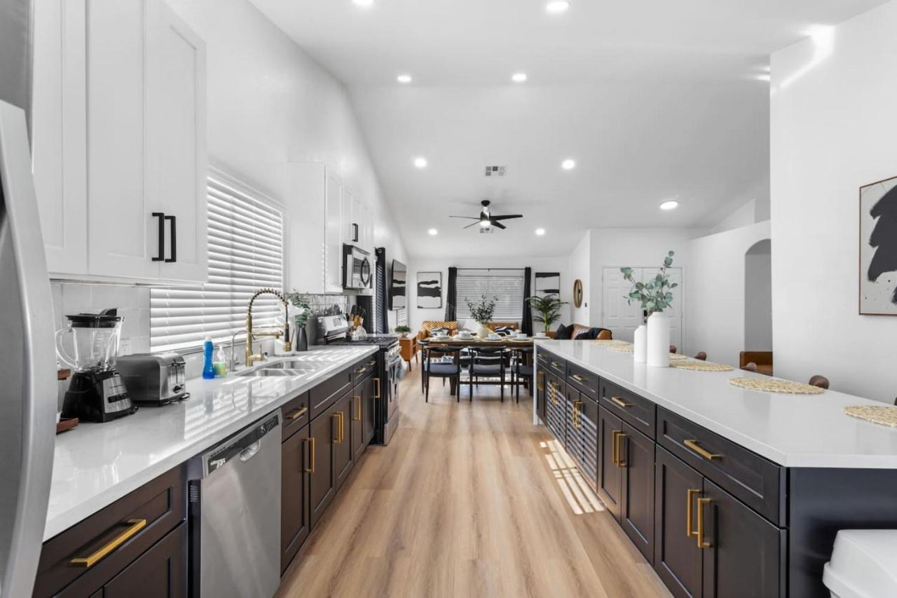 Spacious 5 Bedroom With Games And Las Vegas