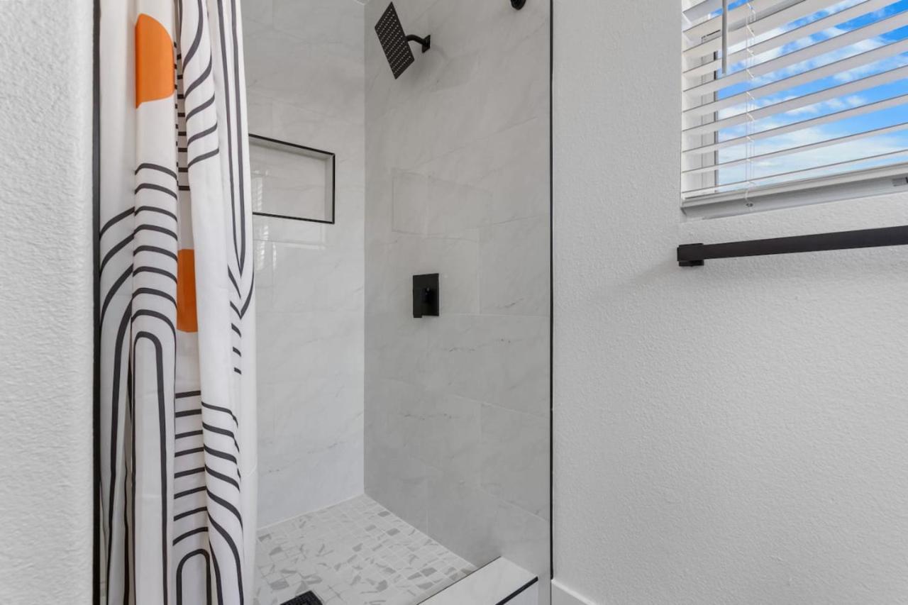 Spacious 5 Bedroom With Games And