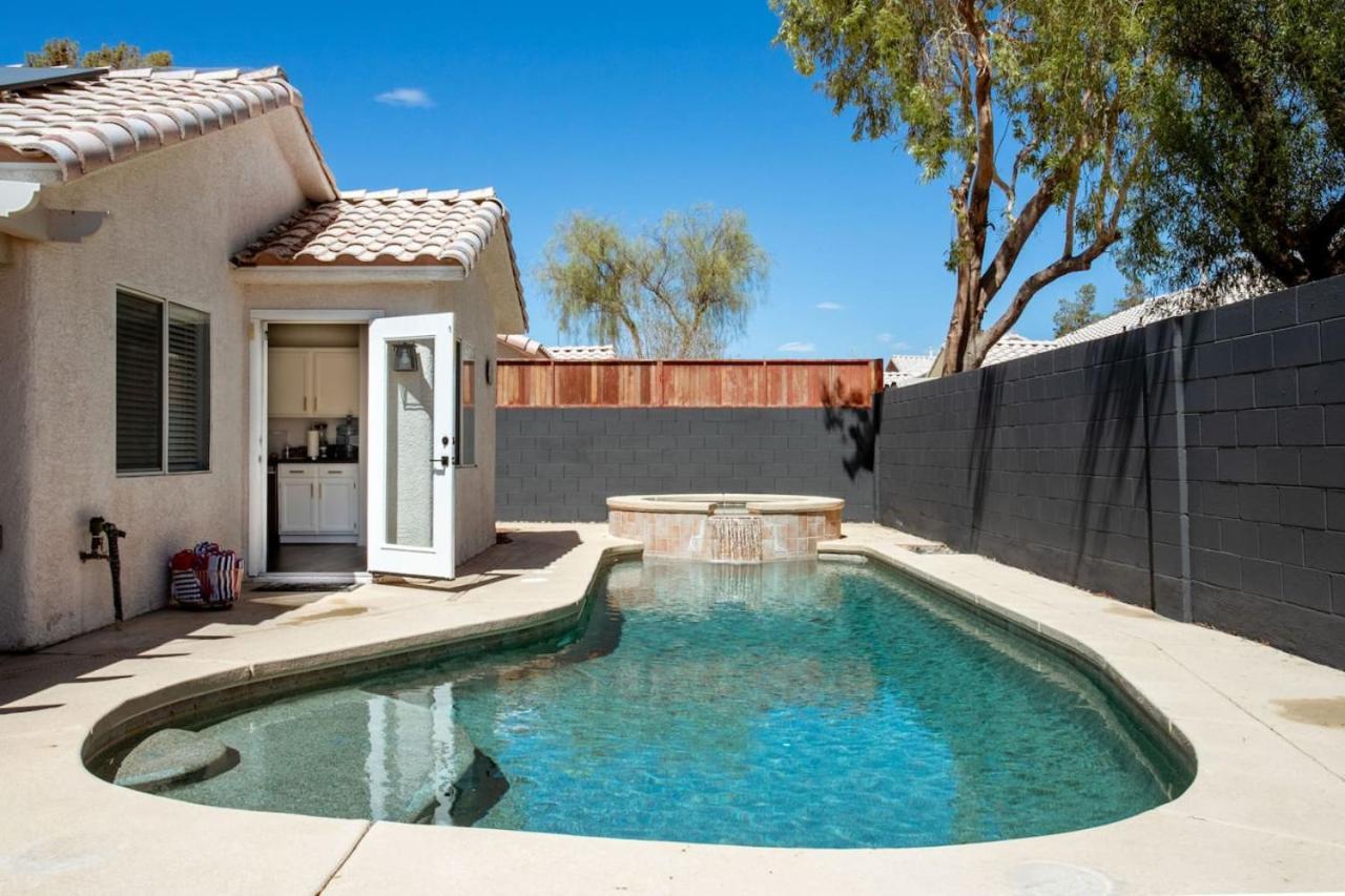 Modern 3br Quiet With Pool * Las Vegas
