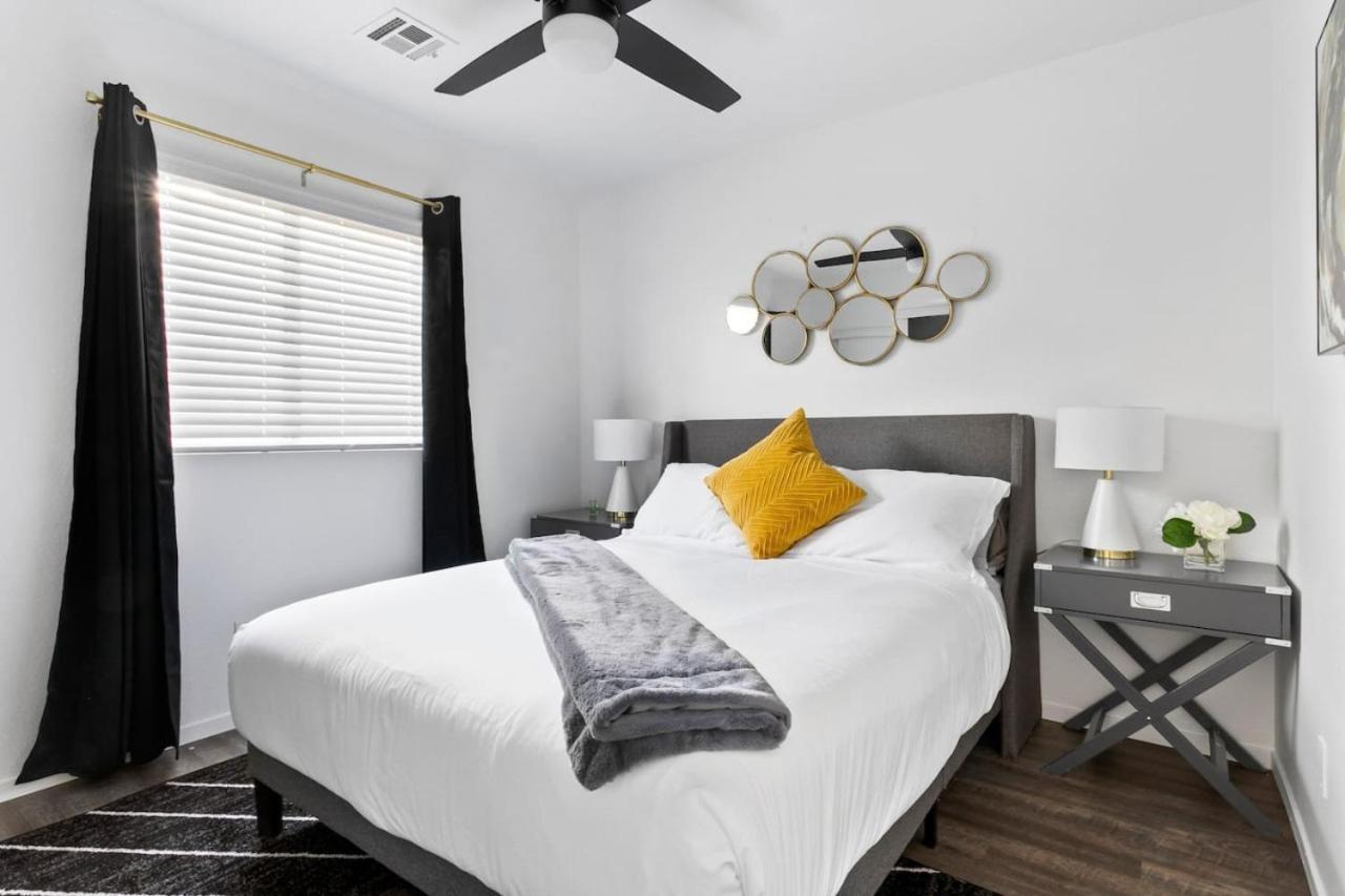 Modern 3br Quiet With Pool * Las Vegas