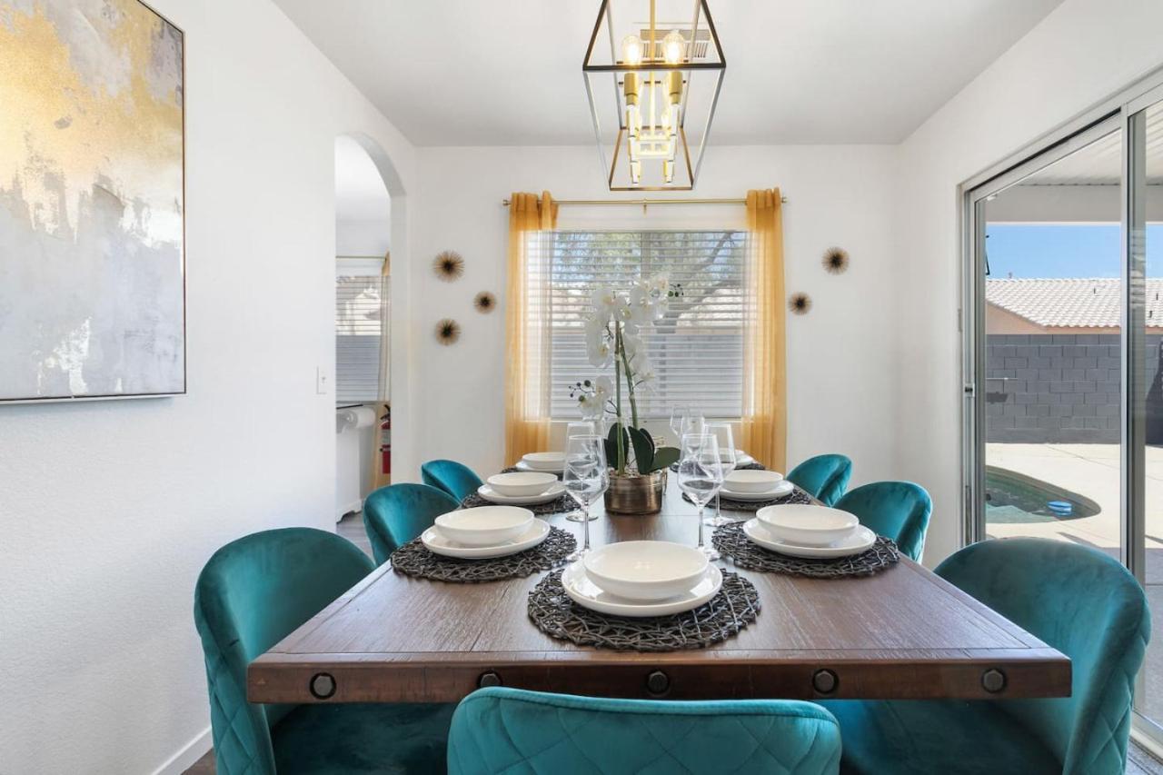 Modern 3br Quiet With Pool Las Vegas