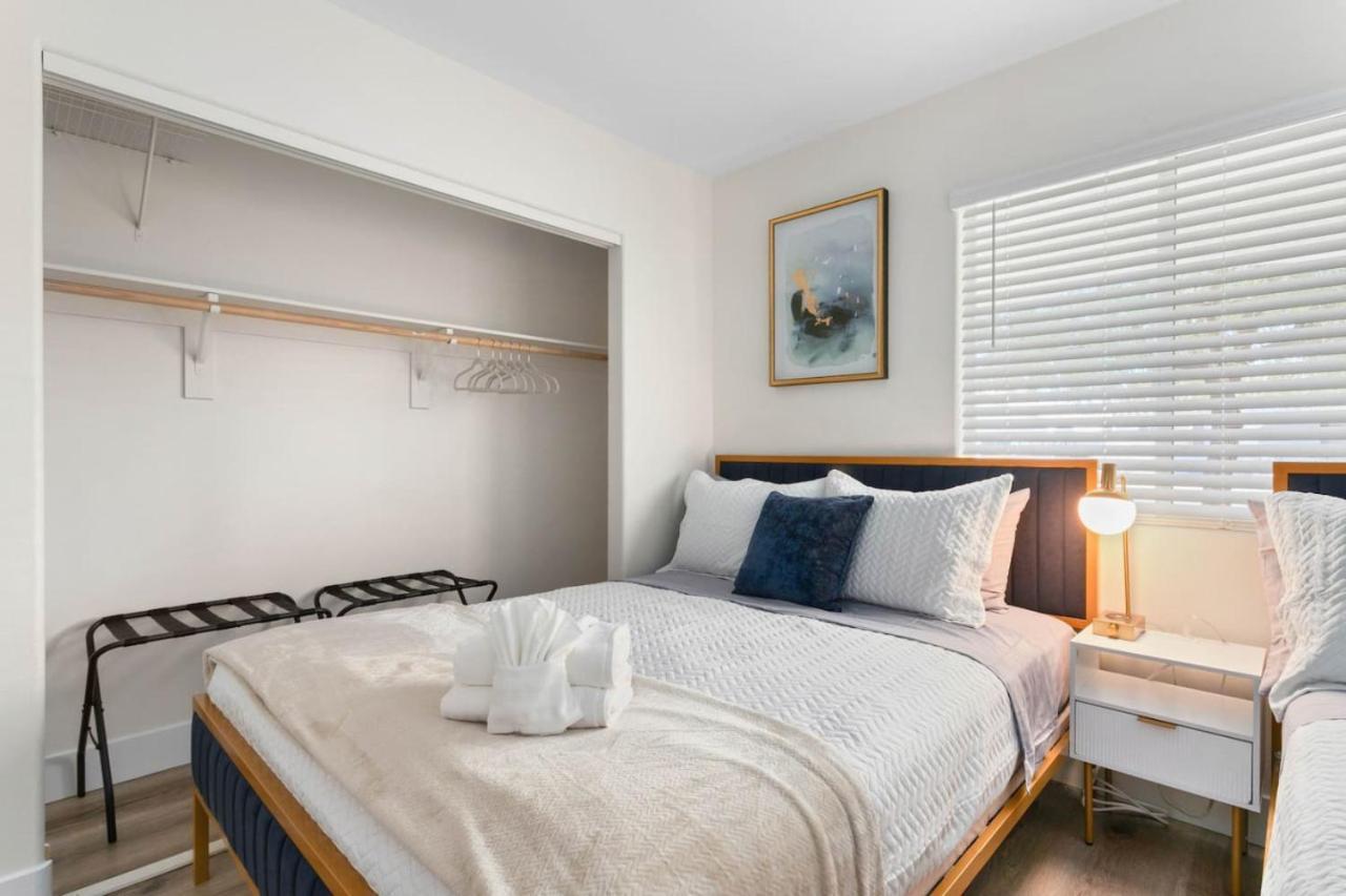 Holiday home 4br Getaway With Pool And Billiard Las Vegas
