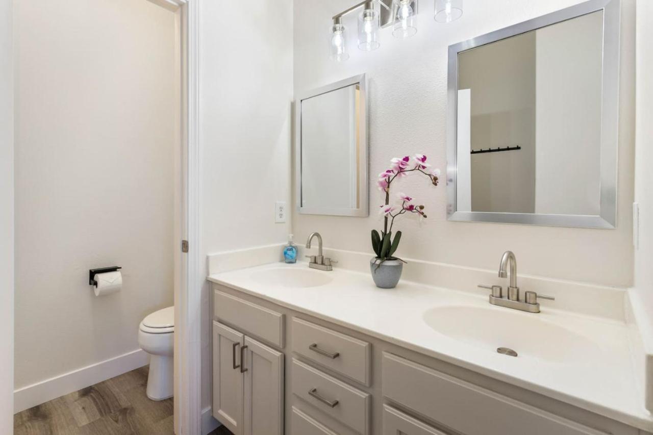 4br Getaway With Pool And Billiard * Las Vegas
