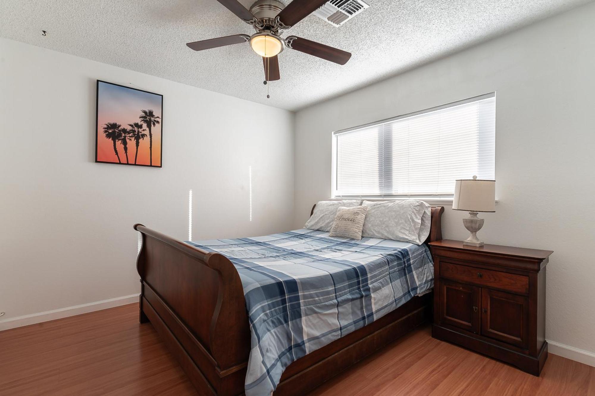 Fun 5 Bedroom By Strip, Pool, Putting Green, And Games
