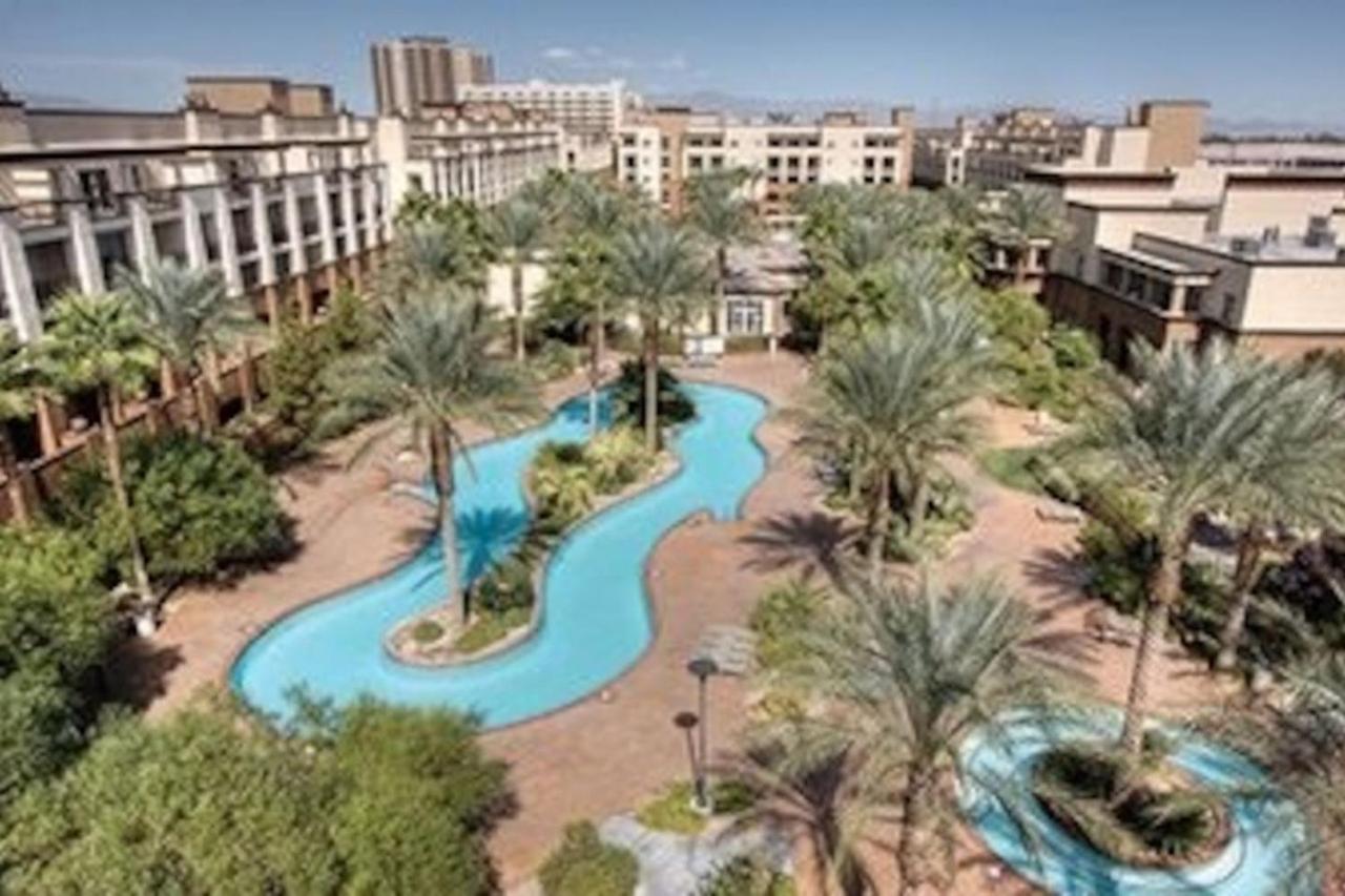 Beautiful Amenities Enjoyed With 1bd On South Vegas Blvd