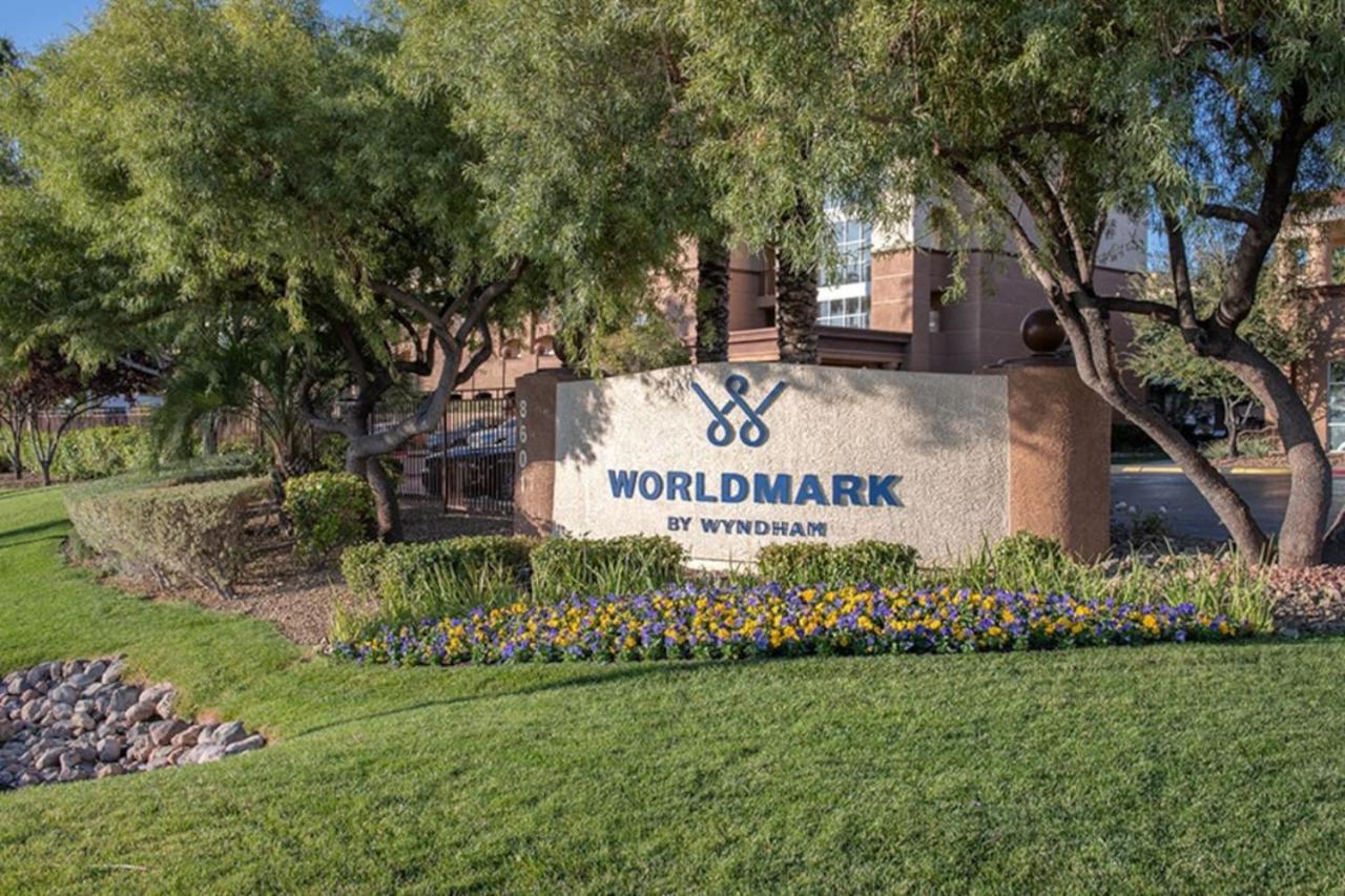 Beautiful Amenities Enjoyed With 1bd On South Vegas Blvd *