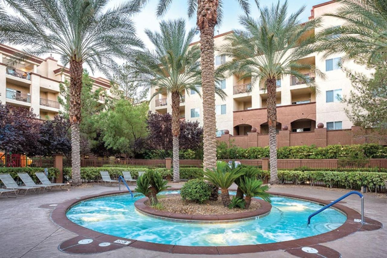 Beautiful Amenities Enjoyed With 1bd On South Vegas Blvd Las Vegas