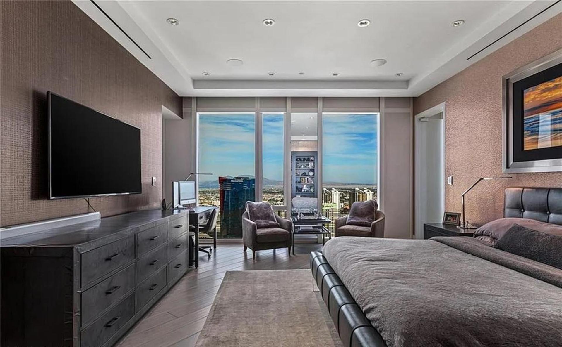 Lavish High-floor Penthouse With Panoramic Views Apartment Las Vegas