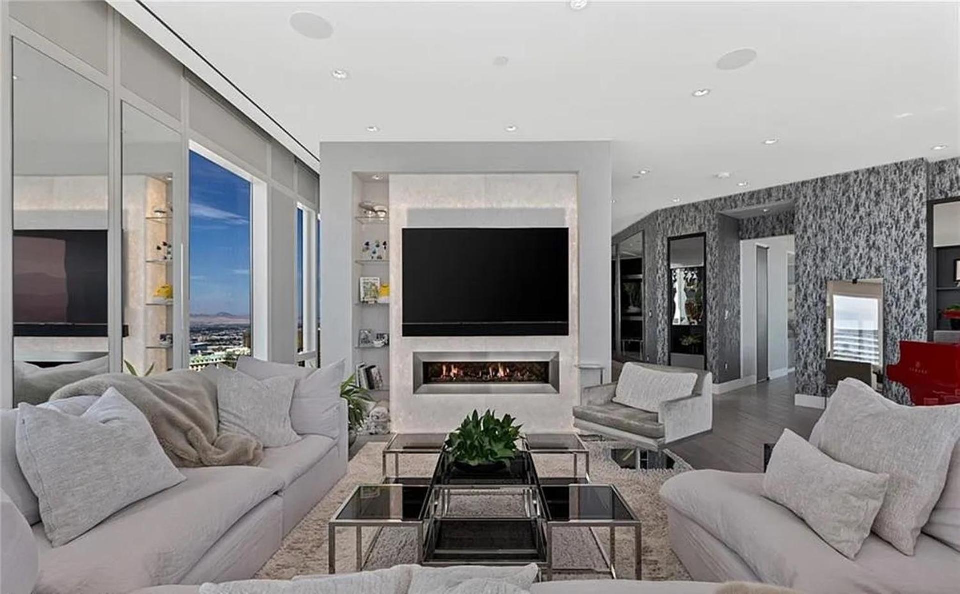 Lavish High-floor Penthouse With Panoramic Views Apartment Las Vegas