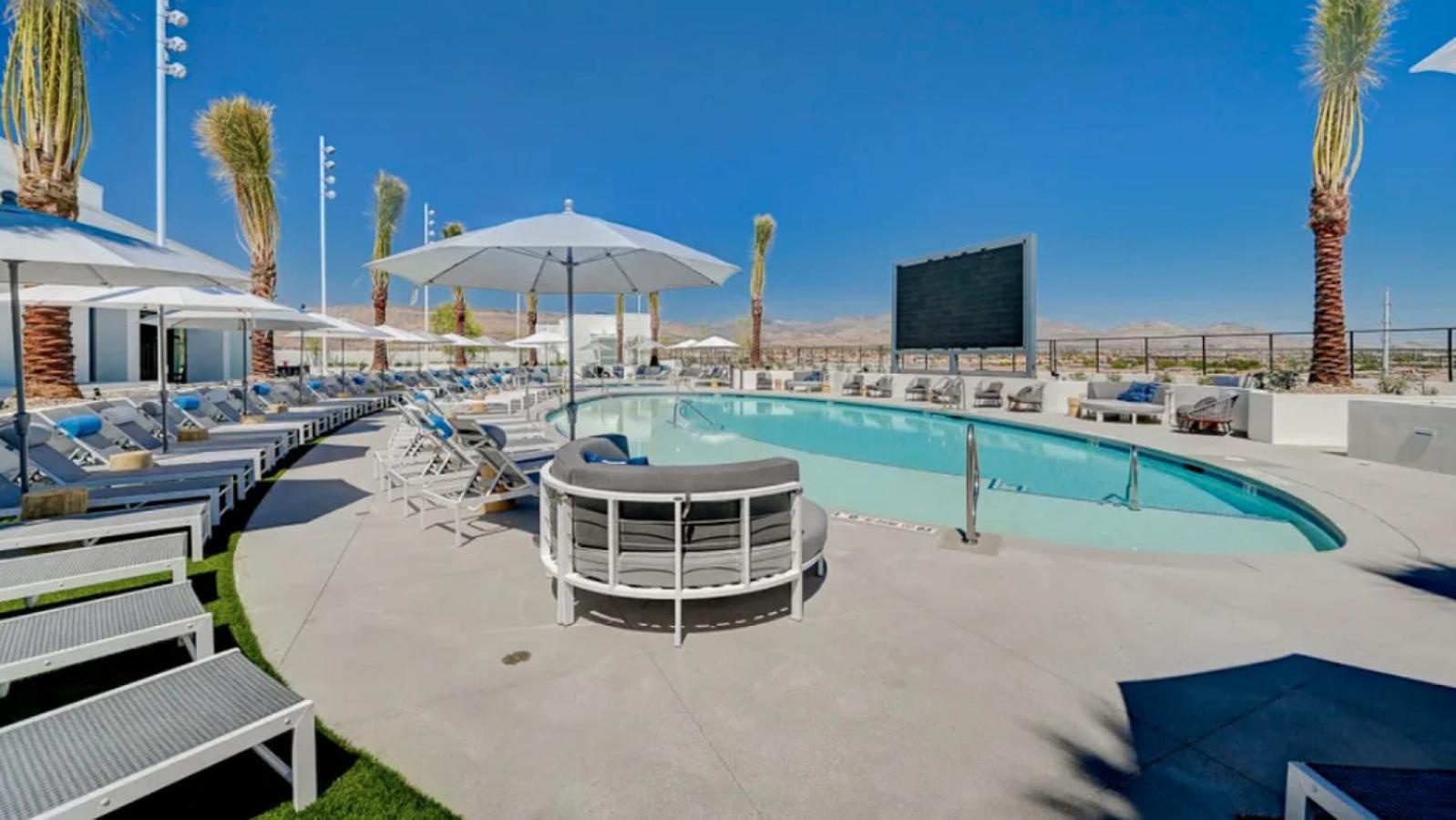 Apartment Landing At The Ellison - 2 Bedrooms In Rhodes Ranch