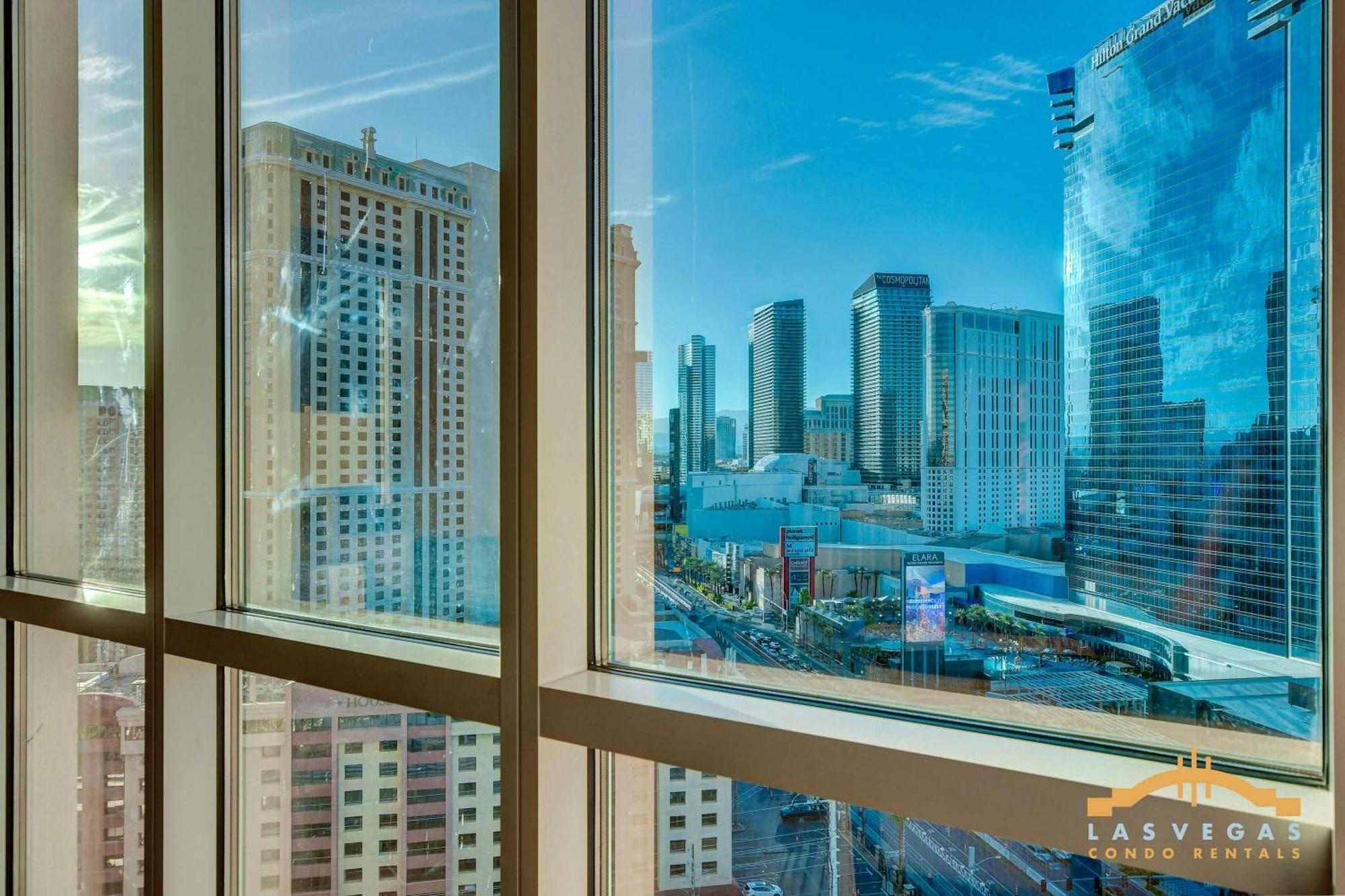 Mgm Signature-17-803 F1 Track & Strip View Holiday home