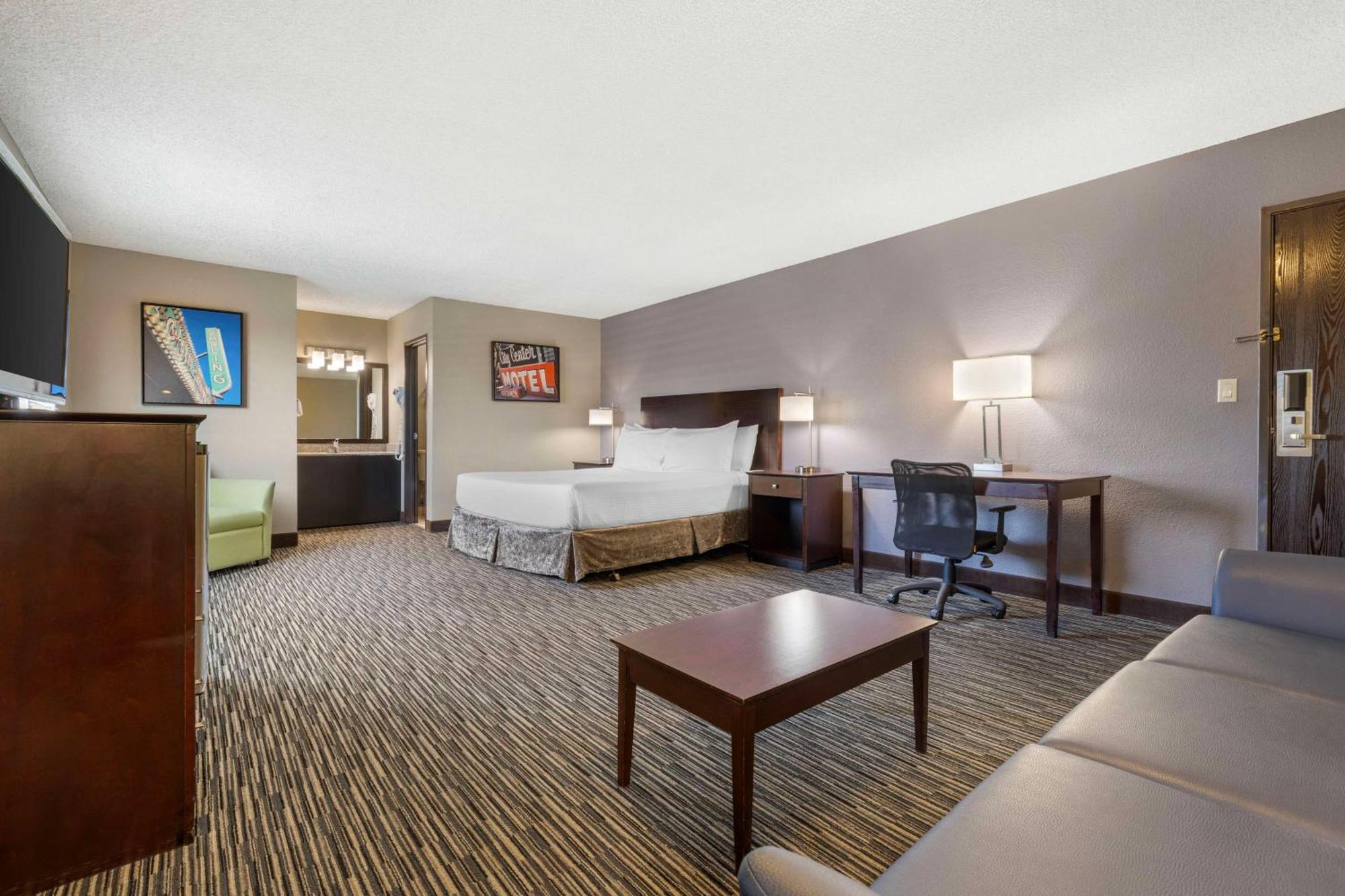 Hotel Western Mccarran 3*