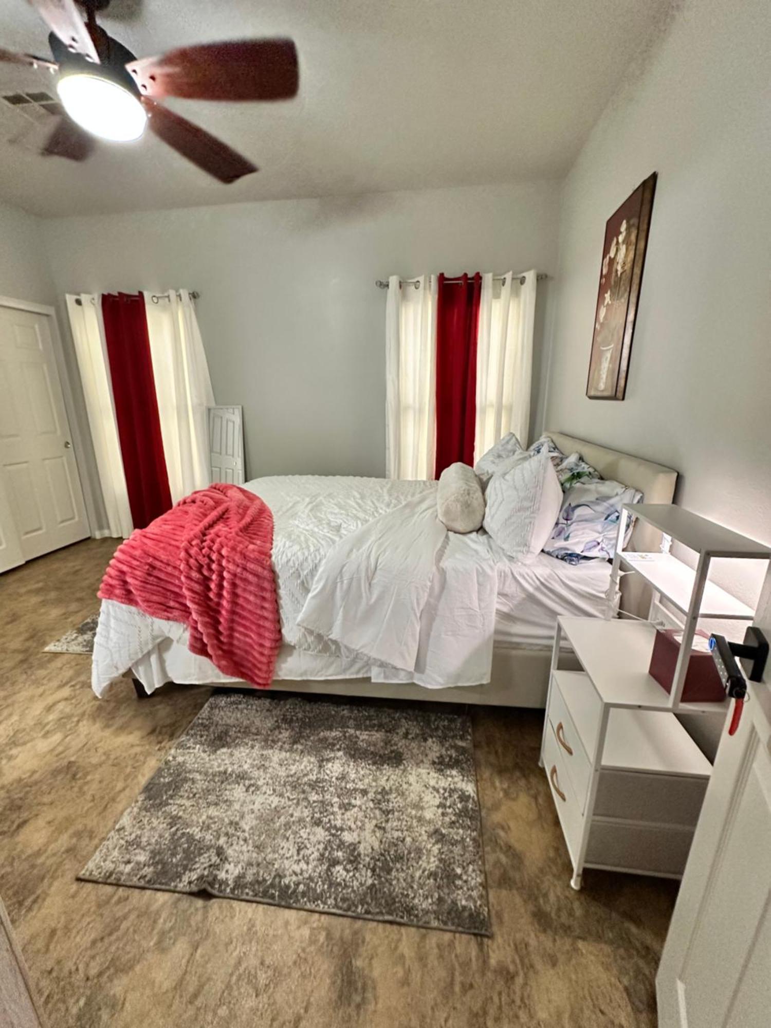 Homestay Vegas Spacious Close To Everything *
