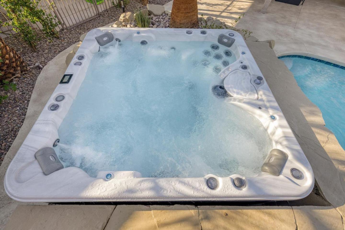 Holiday home Oasis In The Desert W Heated Pool Fully Renovated *