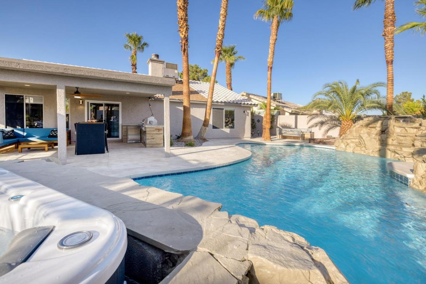 Holiday home Oasis In The Desert W Heated Pool Fully Renovated *