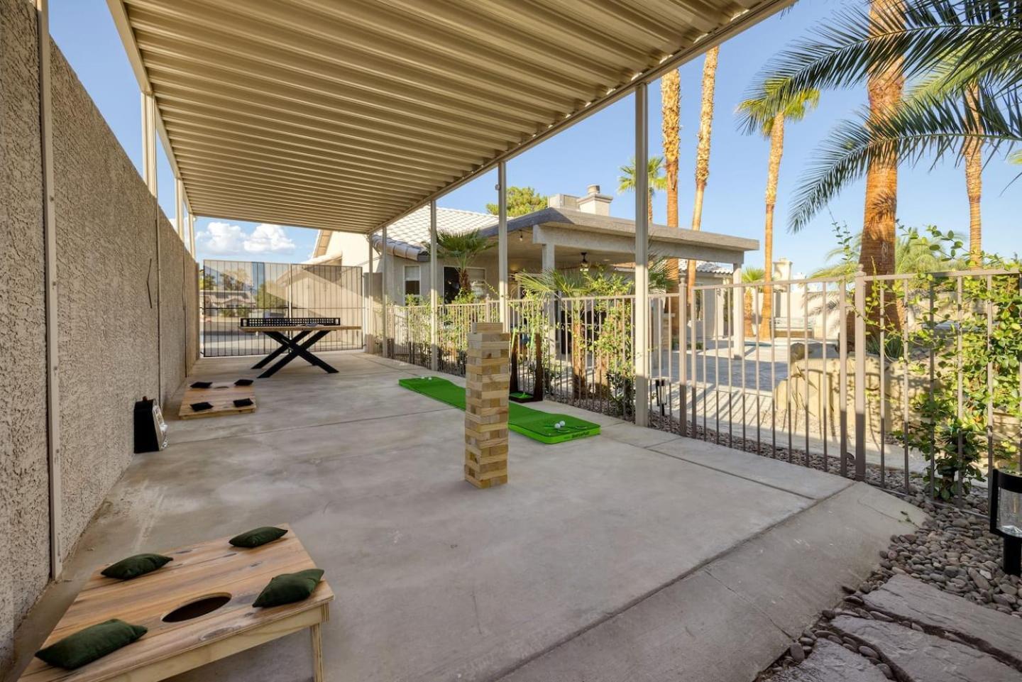 Oasis In The Desert W Heated Pool Fully Renovated Las Vegas