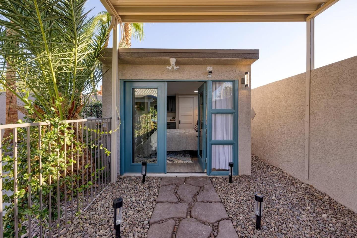 Oasis In The Desert W Heated Pool Fully Renovated Las Vegas