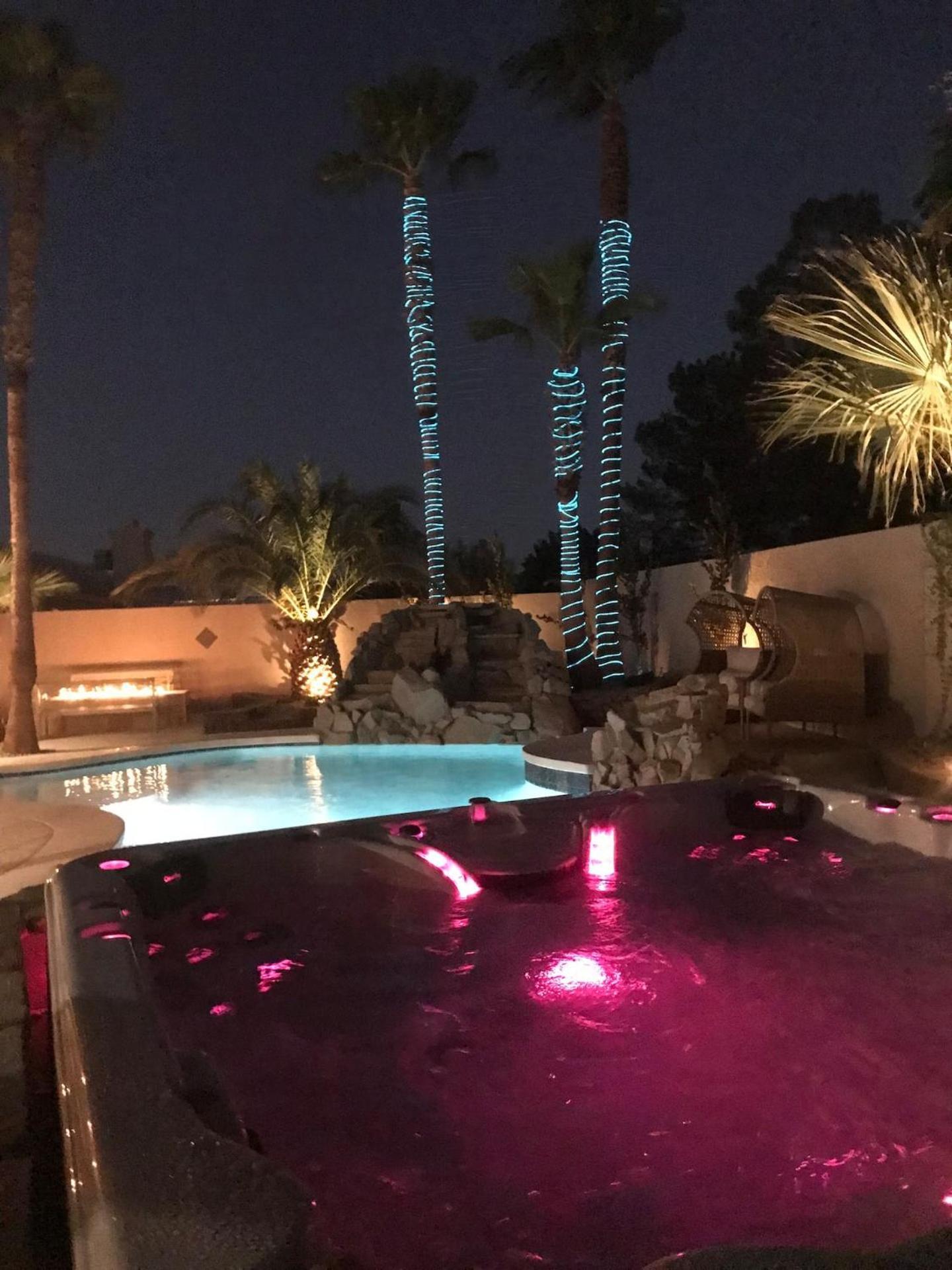 Oasis In The Desert W Heated Pool Fully Renovated Las Vegas