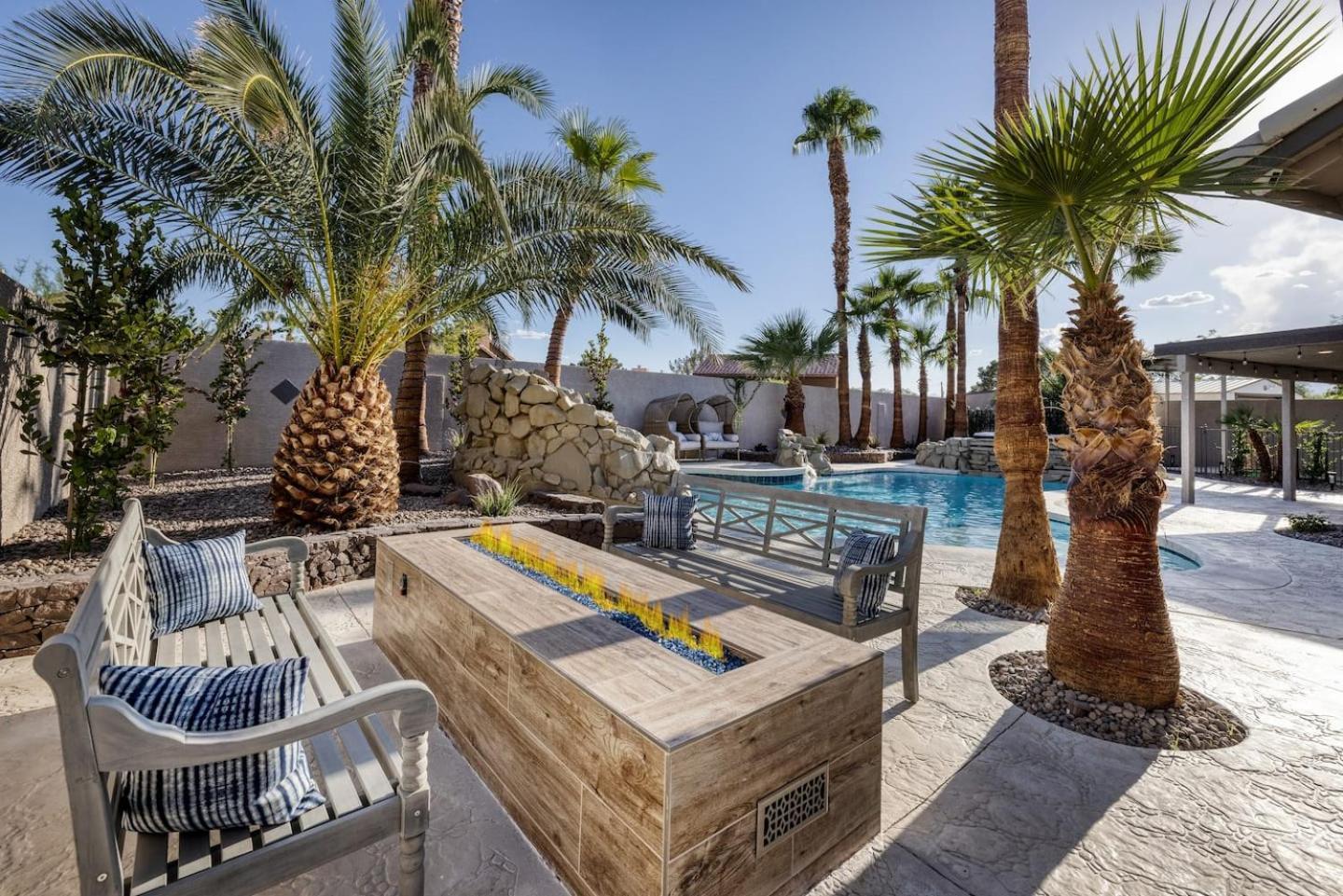 Oasis In The Desert W Heated Pool Fully Renovated * Las Vegas