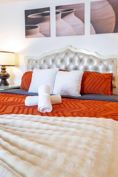 Holiday home Pool House Near Chinatown Vegas Wifl-sleeps 9